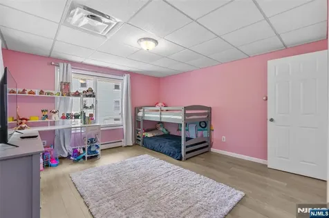 23 Sterling Street Franklin NJ 07416