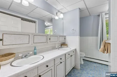 23 Sterling Street Franklin NJ 07416