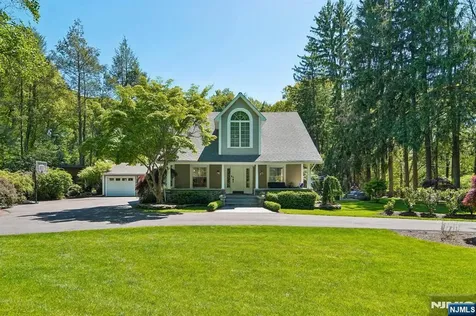 42 Hillside Avenue Upper Saddle River NJ 07458