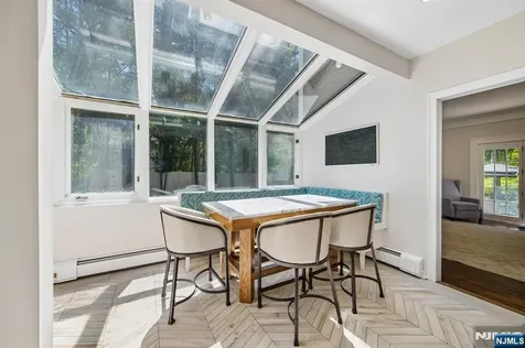 42 Hillside Avenue Upper Saddle River NJ 07458