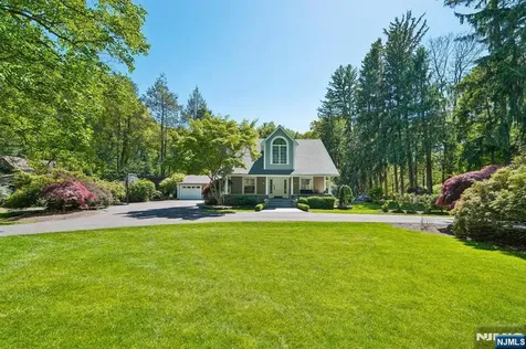 42 Hillside Avenue Upper Saddle River NJ 07458