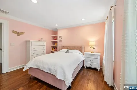 42 Hillside Avenue Upper Saddle River NJ 07458