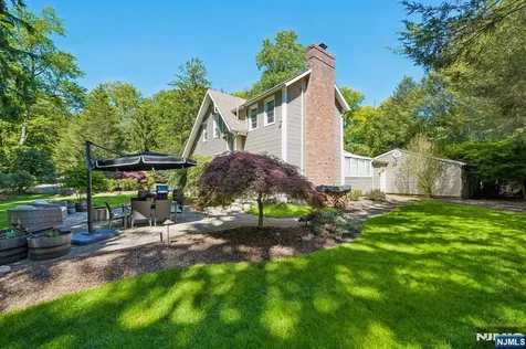 42 Hillside Avenue Upper Saddle River NJ 07458
