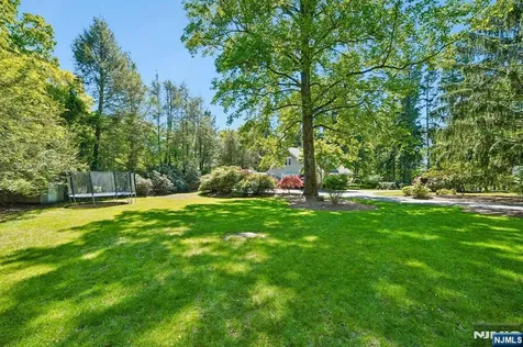 42 Hillside Avenue Upper Saddle River NJ 07458