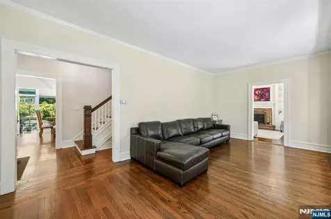 42 Hillside Avenue Upper Saddle River NJ 07458