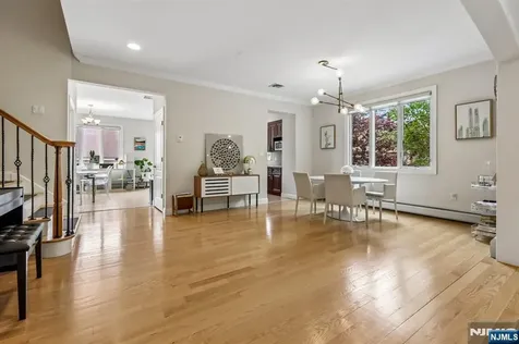 330 New York Avenue Fort Lee NJ 07024