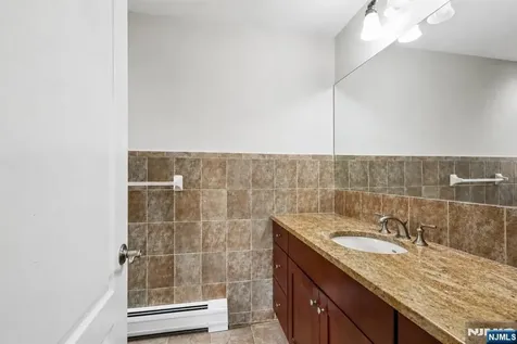 330 New York Avenue Fort Lee NJ 07024