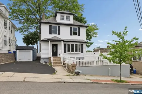 100 Prospect Terrace East Rutherford NJ 07073