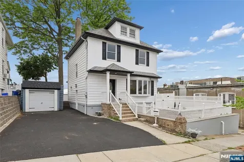 100 Prospect Terrace East Rutherford NJ 07073