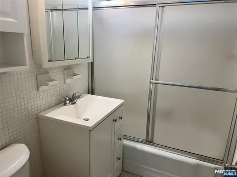 4 Horizon Road Fort Lee NJ 07024