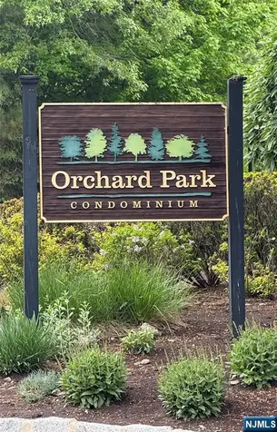 215 Orchard Park Allendale NJ 07401