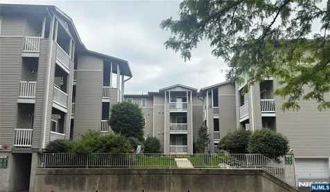 215 Orchard Park Allendale NJ 07401