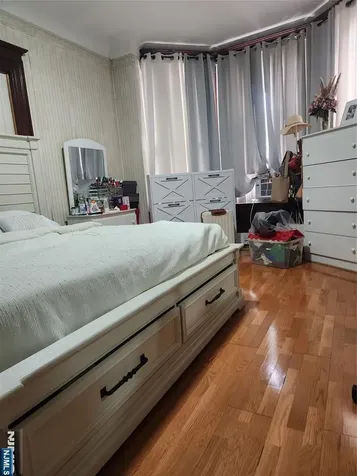 324 Clifton Avenue Newark NJ 07104