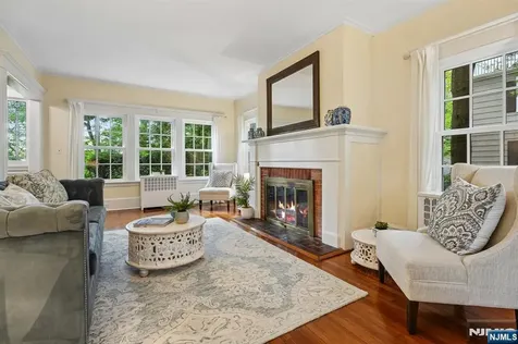 82 Arlington Avenue Caldwell NJ 07006