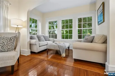 82 Arlington Avenue Caldwell NJ 07006