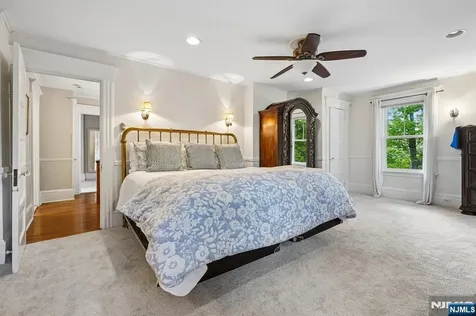 82 Arlington Avenue Caldwell NJ 07006