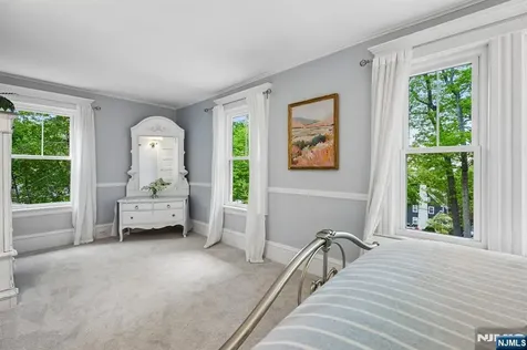 82 Arlington Avenue Caldwell NJ 07006