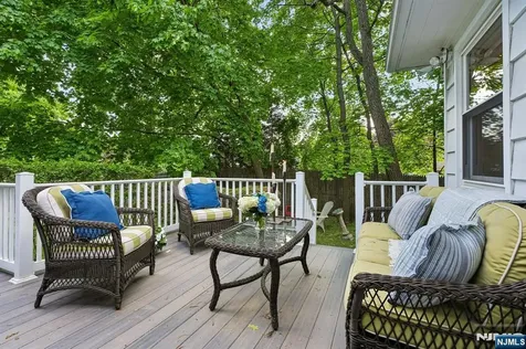 82 Arlington Avenue Caldwell NJ 07006