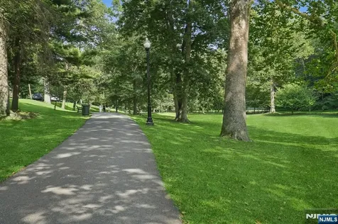 82 Arlington Avenue Caldwell NJ 07006