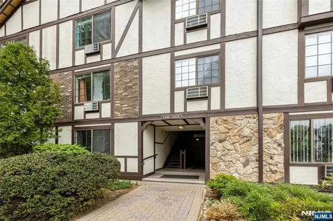 1409 Faulkner Court Mahwah NJ 07430