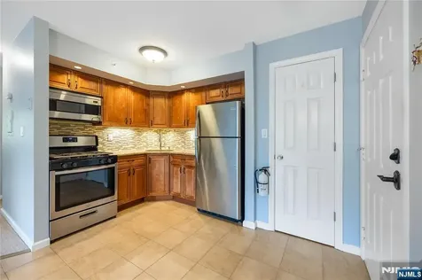 1409 Faulkner Court Mahwah NJ 07430