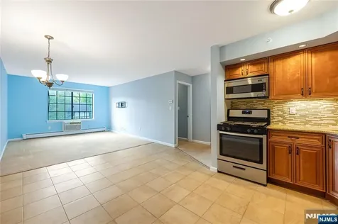 1409 Faulkner Court Mahwah NJ 07430