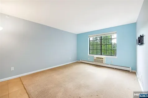 1409 Faulkner Court Mahwah NJ 07430