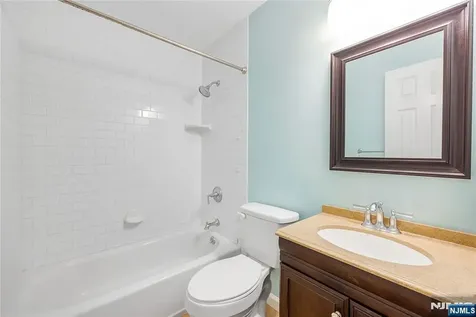 1409 Faulkner Court Mahwah NJ 07430