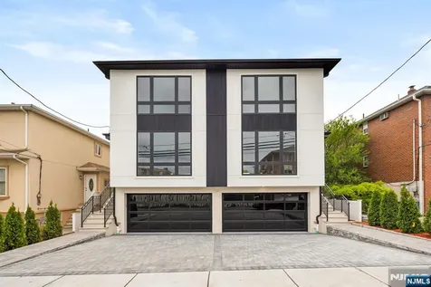 332 12th Street Palisades Park NJ 07650