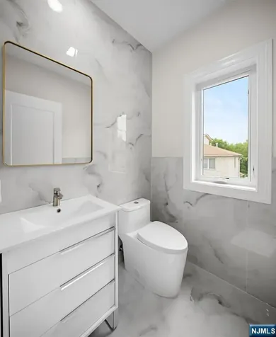 332 12th Street Palisades Park NJ 07650