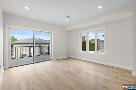 332 12th Street Palisades Park NJ 07650
