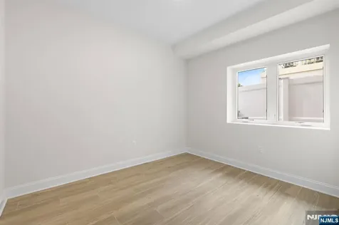 332 12th Street Palisades Park NJ 07650