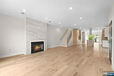 332 12th Street Palisades Park NJ 07650