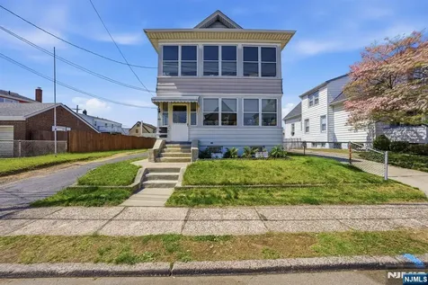 345 4th Street Saddle Brook NJ 07663