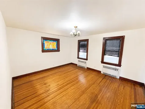 345 4th Street Saddle Brook NJ 07663
