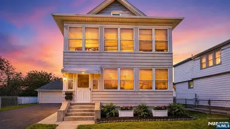 345 4th Street Saddle Brook NJ 07663