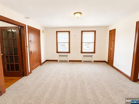 345 4th Street Saddle Brook NJ 07663
