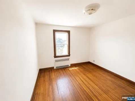 345 4th Street Saddle Brook NJ 07663