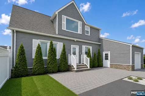 108 Ottawa Hasbrouck Heights NJ 07604
