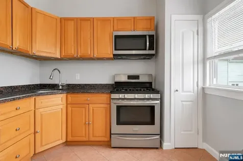 108 Ottawa Hasbrouck Heights NJ 07604