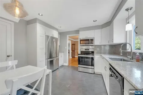 678 Millbrook Road River Edge NJ 07661