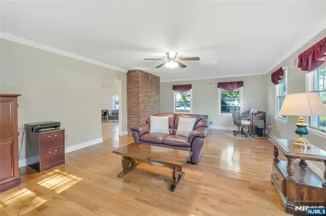 678 Millbrook Road River Edge NJ 07661