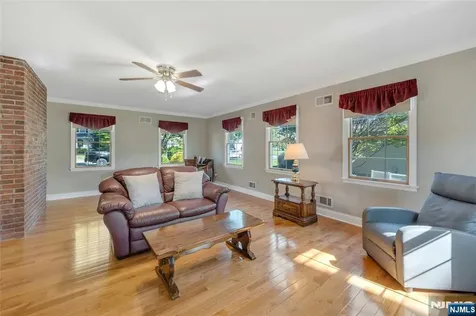 678 Millbrook Road River Edge NJ 07661