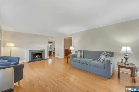 678 Millbrook Road River Edge NJ 07661