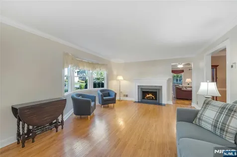 678 Millbrook Road River Edge NJ 07661