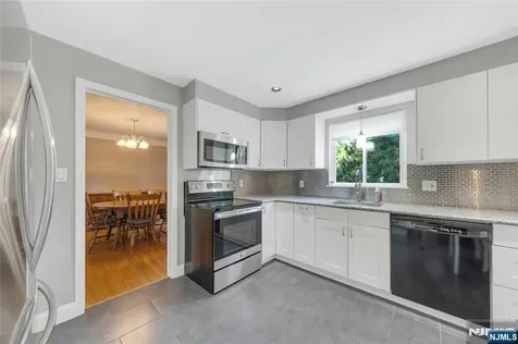 678 Millbrook Road River Edge NJ 07661