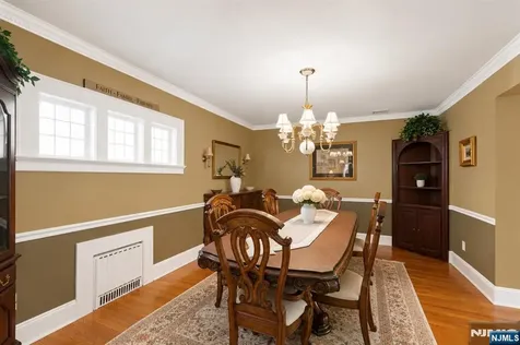7 Wayland Drive Verona NJ 07044