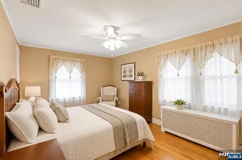 7 Wayland Drive Verona NJ 07044