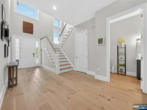 19 Woodmont Circle River Vale NJ 07675