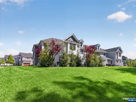 19 Woodmont Circle River Vale NJ 07675
